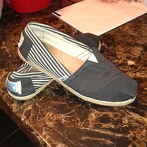 Sold. Black Toms - Picture 2 of 8